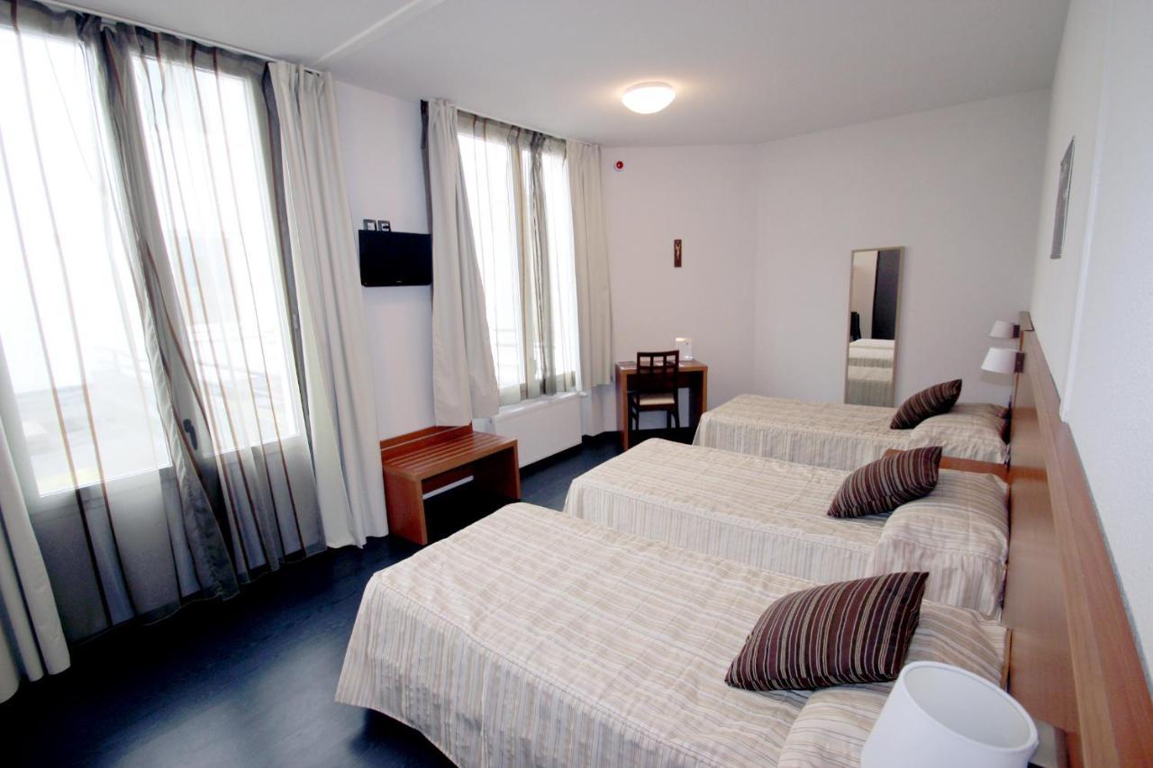 Hotel Florence Lourdes Bilik gambar